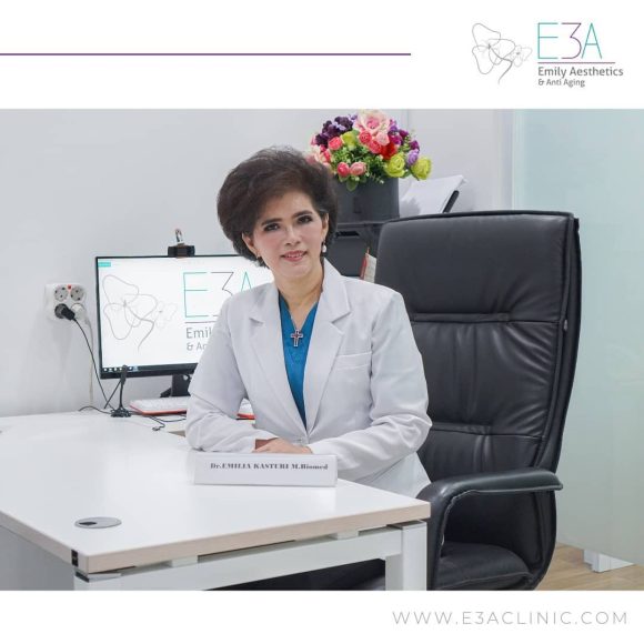 Redakan jerawat yang membandel dengan melakukan Terapi Ozon di E3A Clinic!